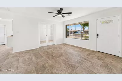 2240 W Paradise Drive, Phoenix, AZ 85029 - Photo 7