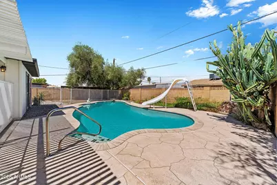 2240 W Paradise Drive, Phoenix, AZ 85029 - Photo 31