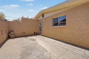 6909 W Wolf St, Phoenix, AZ 85033 - Photo 23