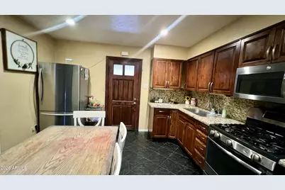 6909 W Wolf Street, Phoenix, AZ 85033 - Photo 11