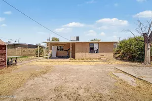 6909 W Wolf St, Phoenix, AZ 85033 - Photo 27