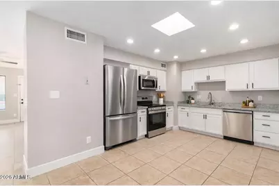 14633 N 33rd Avenue, Phoenix, AZ 85053 - Photo 3