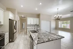 5619 W Frier Dr, Glendale, AZ 85301 - Photo 5