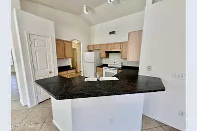 141 W Shannon Street, Gilbert, AZ 85233 - Photo 3
