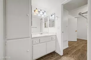 5525 E Thomas Rd, Phoenix, AZ 85018 - Photo 11