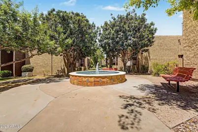 5525 E Thomas Road #R13, Phoenix, AZ 85018 - Photo 21