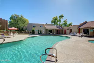 5525 E Thomas Rd, Phoenix, AZ 85018 - Photo 15