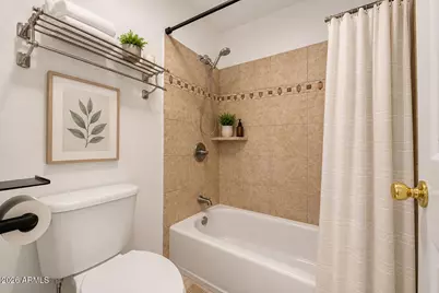 5525 E Thomas Road #R13, Phoenix, AZ 85018 - Photo 9