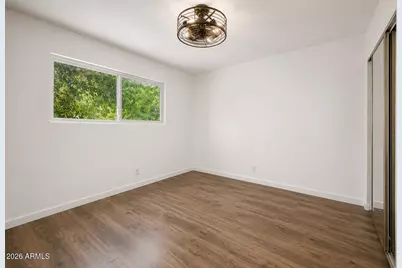 5525 E Thomas Road #R13, Phoenix, AZ 85018 - Photo 11