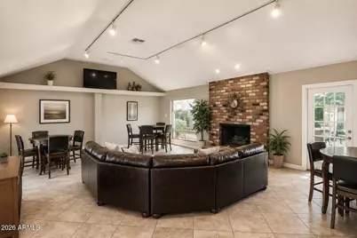 5525 E Thomas Road #R13, Phoenix, AZ 85018 - Photo 17