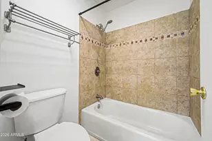 5525 E Thomas Rd, Phoenix, AZ 85018 - Photo 13
