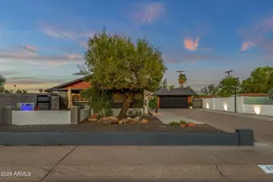 4937 N 82nd St, Scottsdale, AZ 85251 - Photo 1