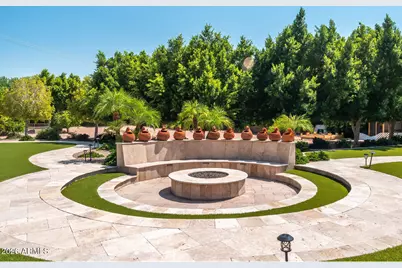 5040 N Arcadia Drive, Phoenix, AZ 85018 - Photo 13
