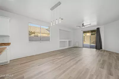 11921 W Monte Vista Road, Avondale, AZ 85392 - Photo 7