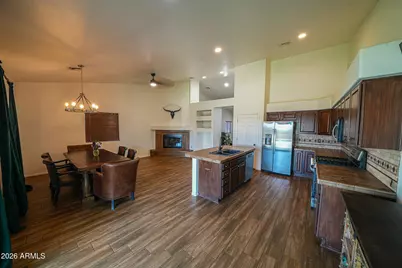 10529 W Bel Air Circle, Casa Grande, AZ 85194 - Photo 15