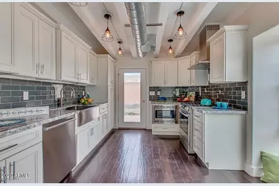 3228 N 27th Street, Phoenix, AZ 85016 - Photo 1