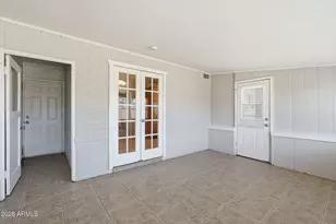 2416 W Stella Ln, Phoenix, AZ 85015 - Photo 11