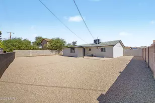 4044 W Burgess Ln, Phoenix, AZ 85041 - Photo 31