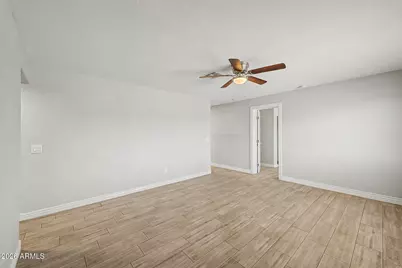 4044 W Burgess Lane, Phoenix, AZ 85041 - Photo 13