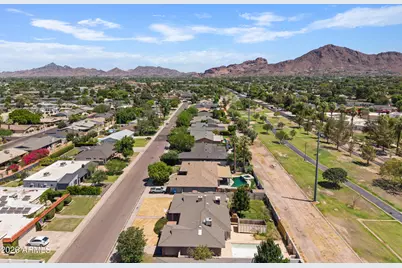 3109 N 47th Place, Phoenix, AZ 85018 - Photo 7