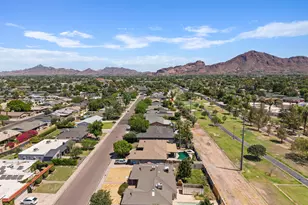 3109 N 47th Pl, Phoenix, AZ 85018 - Photo 7
