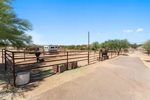 27565 S Clydesdale Ave, Congress, AZ 85332 - Photo 23