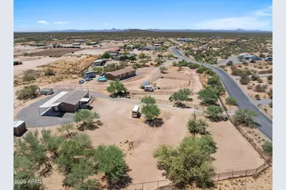 27565 S Clydesdale Avenue, Congress, AZ 85332 - Photo 35