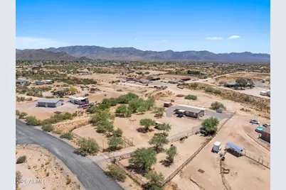 27565 S Clydesdale Avenue, Congress, AZ 85332 - Photo 31