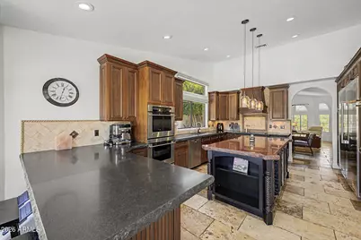926 W Coast Drive, Gilbert, AZ 85233 - Photo 17