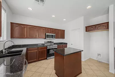 42592 W Somerset Drive, Maricopa, AZ 85138 - Photo 15