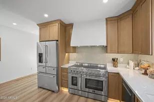 2230 N Laurel Ave, Phoenix, AZ 85007 - Photo 9