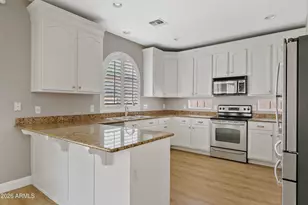 2058 S Heron Ln, Gilbert, AZ 85295 - Photo 9