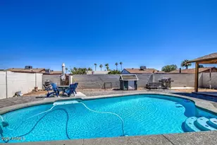 5651 W Monte Vista Rd, Phoenix, AZ 85035 - Photo 11
