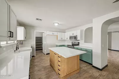 16550 N Naegel Drive, Surprise, AZ 85374 - Photo 9