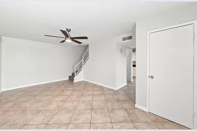 9054 N 51st Lane, Glendale, AZ 85302 - Photo 5