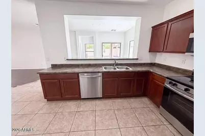 934 E Overlin Lane Drive, Avondale, AZ 85323 - Photo 3