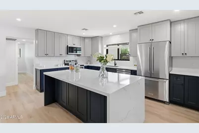7625 N 39th Avenue, Phoenix, AZ 85051 - Photo 9
