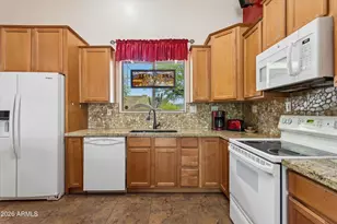 39507 N 10th St, Phoenix, AZ 85086 - Photo 21