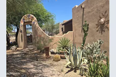 39507 N 10th Street, Phoenix, AZ 85086 - Photo 11