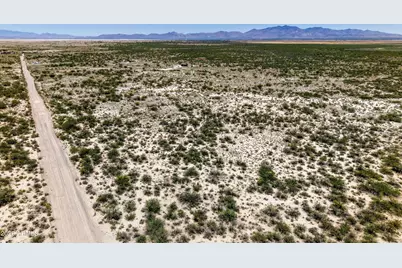 E1 S Hendrick Lane #E-1, Willcox, AZ 85643 - Photo 3