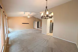 4240 E Amberwood Dr, Phoenix, AZ 85048 - Photo 3
