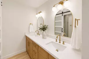 2868 E Clarendon Ave, Phoenix, AZ 85016 - Photo 15