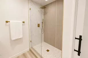 2868 E Clarendon Ave, Phoenix, AZ 85016 - Photo 17
