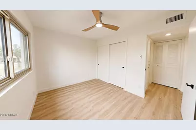 2868 E Clarendon Avenue, Phoenix, AZ 85016 - Photo 7