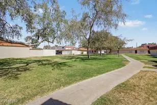 7833 N 49th Ave, Glendale, AZ 85301 - Photo 37