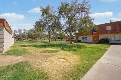 7833 N 49th Avenue, Glendale, AZ 85301 - Photo 35