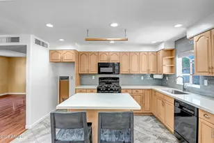 1639 W Wood Dr, Phoenix, AZ 85029 - Photo 9