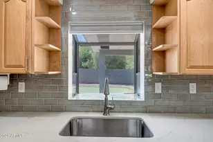 1639 W Wood Dr, Phoenix, AZ 85029 - Photo 9