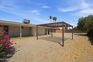 5630 W Wilshire Dr, Phoenix, AZ 85035 - Photo 7