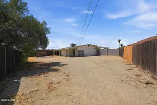 5630 W Wilshire Dr, Phoenix, AZ 85035 - Photo 31